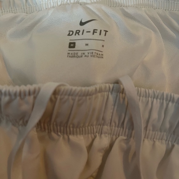 nike shorts - Picture 5 of 5